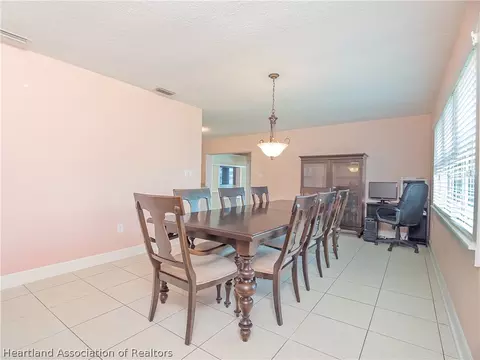 Dining - 905 Kerry Dr, Sebring, FL 33870 photo 2 of 2