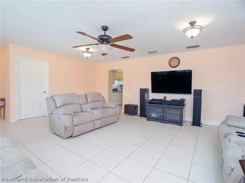 Living - 905 Kerry Dr, Sebring, FL 33870 photo 3 of 3