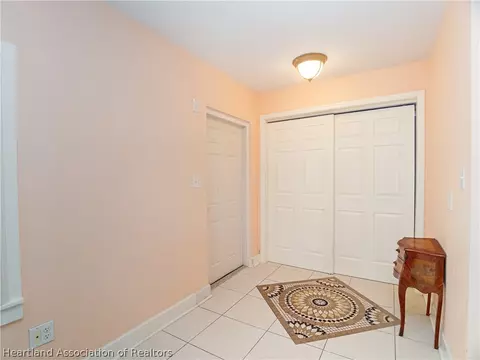Entry Way - 905 Kerry Dr, Sebring, FL 33870 photo 1 of 1