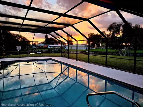 Exterior - 905 Kerry Dr, Sebring, FL 33870 photo 8 of 12
