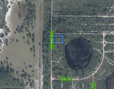 749 Quail Ave, Sebring, FL 33870 photo 2