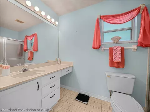Bath - 4423 Loquat Rd, Sebring, FL 33875 photo 1 of 3
