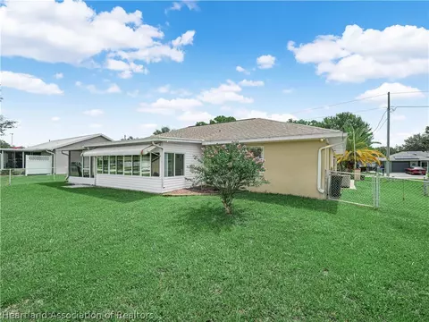 Exterior - 4423 Loquat Rd, Sebring, FL 33875 photo 6 of 12