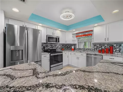 Kitchen - 4423 Loquat Rd, Sebring, FL 33875 photo 1 of 3