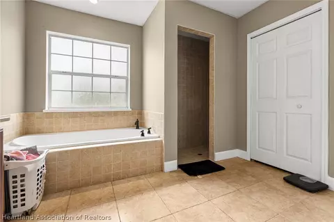 Bath - 6232 Edgewater Ter, Sebring, FL 33876 photo 2 of 2