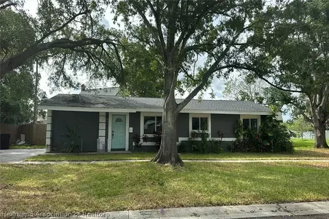 401 Patica Rd, Saint Petersburg, FL 33702