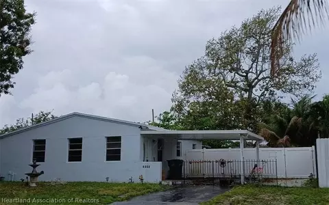 4500 SW 33rd Dr, Hollywood, FL 33023