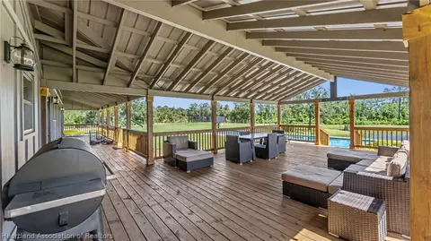 Exterior - 339 Mini Ranch Rd, Sebring, FL 33870 photo 4 of 11