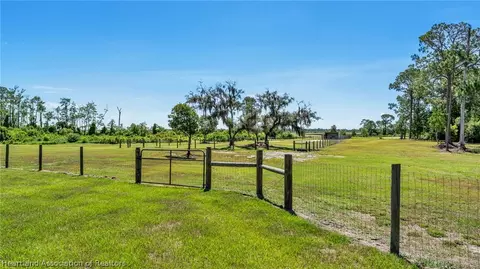 Exterior - 339 Mini Ranch Rd, Sebring, FL 33870 photo 8 of 11