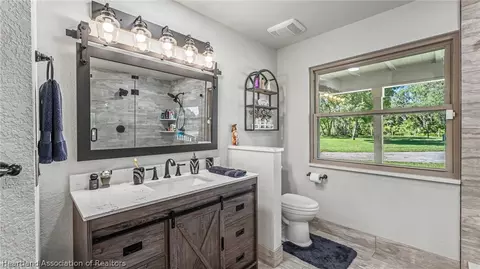 Bath - 339 Mini Ranch Rd, Sebring, FL 33870 photo 3 of 3