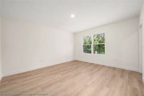 Bedroom - 8725 Capilla St, Sebring, FL 33872 photo 4 of 11