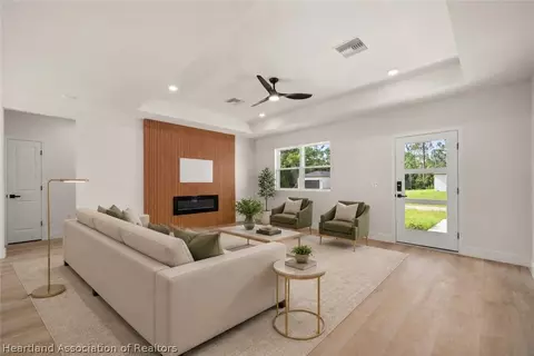 Living - 8725 Capilla St, Sebring, FL 33872 photo 2 of 6