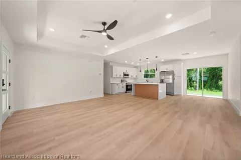 Living - 8725 Capilla St, Sebring, FL 33872 photo 6 of 6