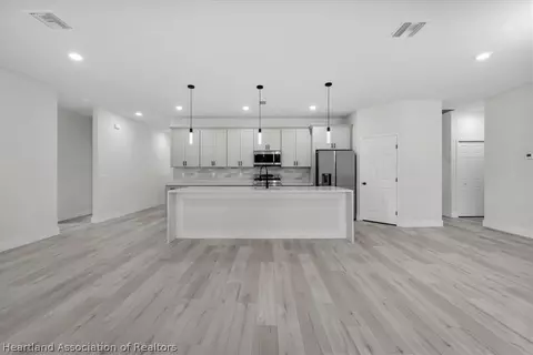Kitchen - 4700 San Ignacio Dr, Sebring, FL 33872 photo 2 of 5