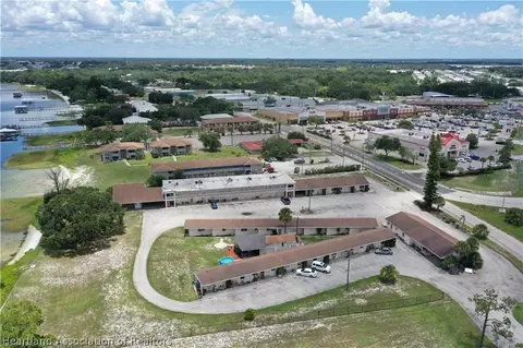 1001 Lakeview Dr, Sebring, FL 33870