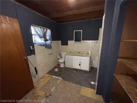 Bath - 115 Lawrence Ave, Sebring, FL 33870 photo 1 of 2