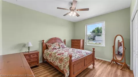 Bedroom - 2001 Alan St, Sebring, FL 33875 photo 2 of 3