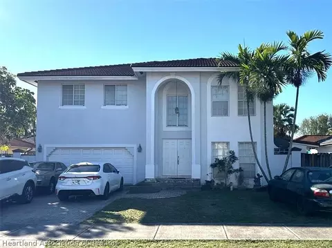 15802 SW 99th St, Miami, FL 33196