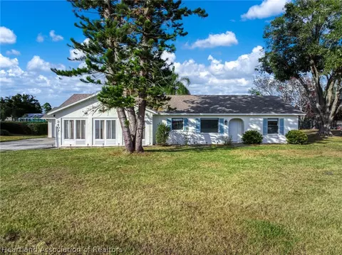3407 Divot Rd, Sebring, FL 33872 photo 2