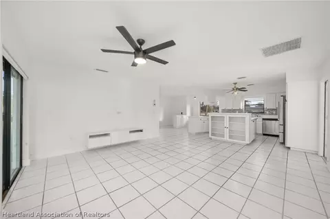 3407 Divot Rd, Sebring, FL 33872 photo 8