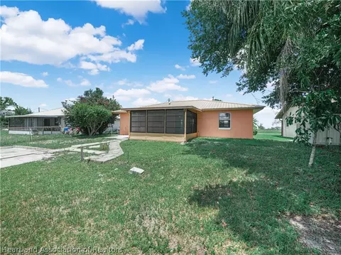 Exterior - 1205 Killarney Dr, Sebring, FL 33870 photo 6 of 6
