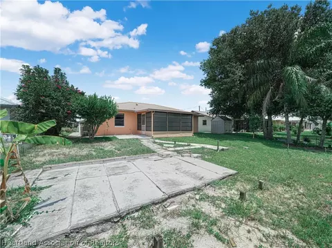 Exterior - 1205 Killarney Dr, Sebring, FL 33870 photo 5 of 6