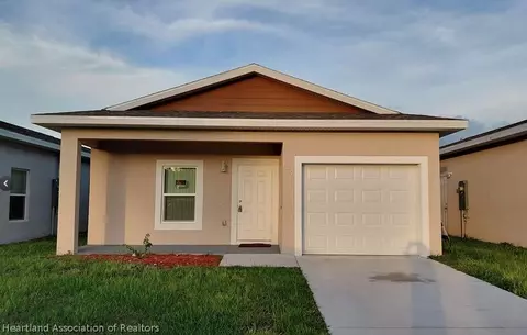 1508 Las Villas Blvd, Sebring, FL 33870