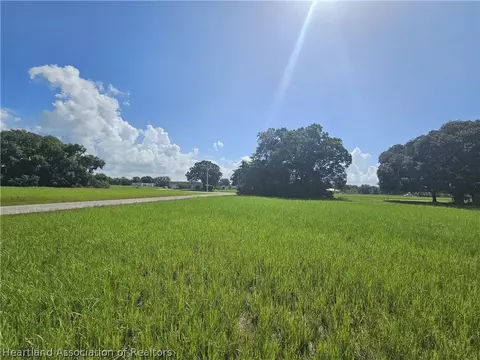 8500 Pine Glen Rd, Sebring, FL 33876