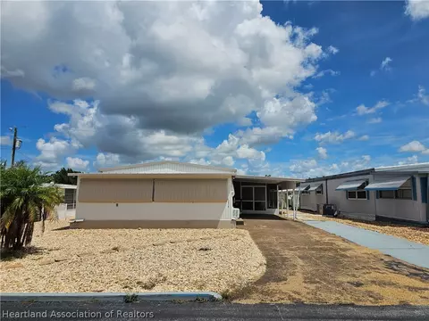 2910 San Francisco Ln, Sebring, FL 33870