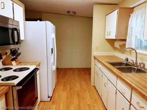 2309 Burning Tree Cir, Sebring, FL 33872 photo 8