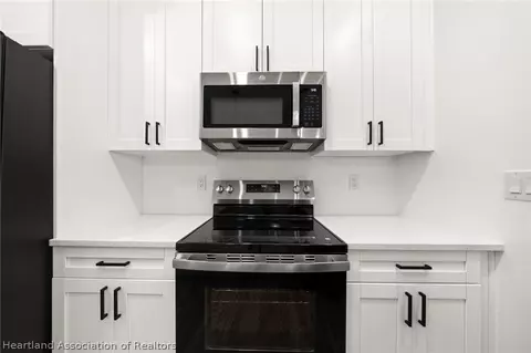 Kitchen - 5225 Cortez Blvd, Sebring, FL 33872 photo 3 of 5