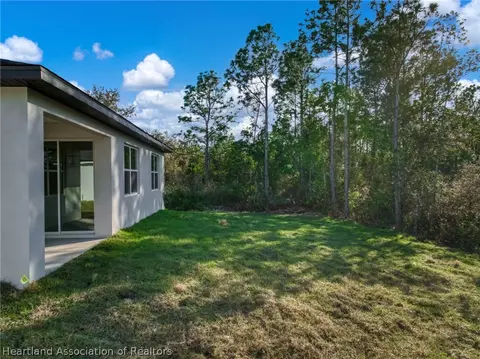 Exterior - 5225 Cortez Blvd, Sebring, FL 33872 photo 6 of 6