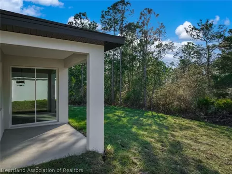 Exterior - 5225 Cortez Blvd, Sebring, FL 33872 photo 5 of 6