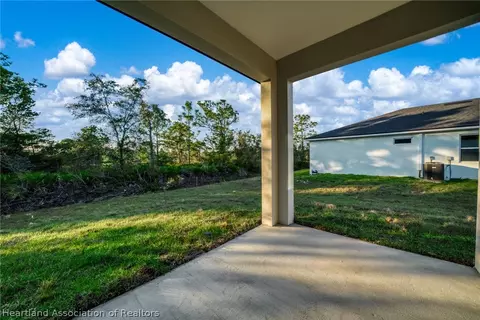 Exterior - 5225 Cortez Blvd, Sebring, FL 33872 photo 4 of 6