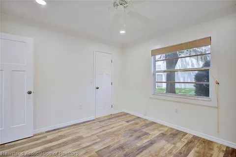 Bedroom - 3855 Rodeo Dr, Sebring, FL 33875 photo 4 of 8
