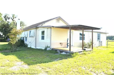 Exterior - 2110 Eagle Dr, Wauchula, FL 33873 photo 3 of 6