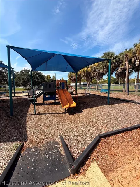 5914 Cherry Rd, Sebring, FL 33875 photo 9