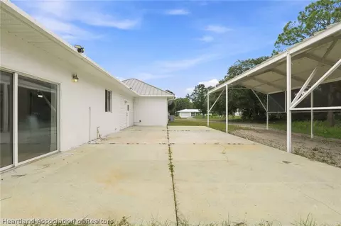 Exterior - 837 Lily St, Sebring, FL 33875 photo 2 of 5