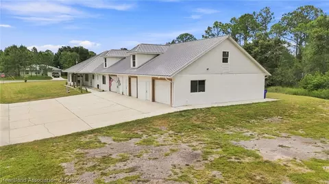 Exterior - 837 Lily St, Sebring, FL 33875 photo 5 of 5