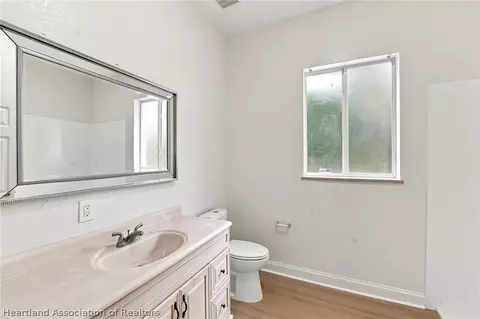 Bath - 837 Lily St, Sebring, FL 33875 photo 8 of 8