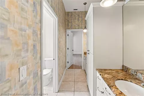 Bath - 837 Lily St, Sebring, FL 33875 photo 5 of 8
