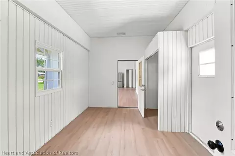 Entry Way - 837 Lily St, Sebring, FL 33875 photo 6 of 9