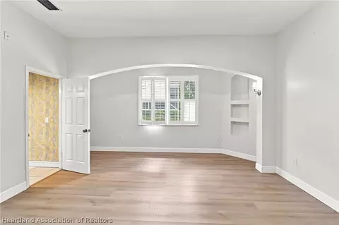 Living - 837 Lily St, Sebring, FL 33875 photo 5 of 6