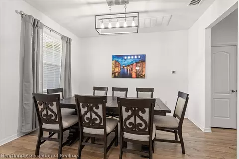 Dining - 5124 Moss Hammock Trl, Sebring, FL 33872 photo 1 of 3