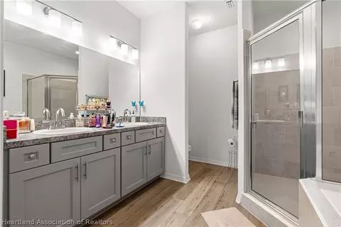 Bath - 5124 Moss Hammock Trl, Sebring, FL 33872 photo 3 of 6