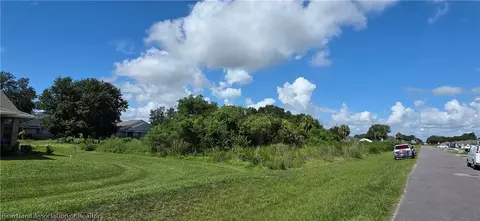 5 Th Ave, Okeechobee, FL 34972 photo 2
