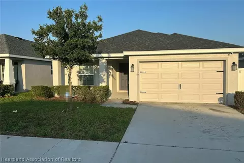 1159 Mountain Flower Ln, Davenport, FL 33837