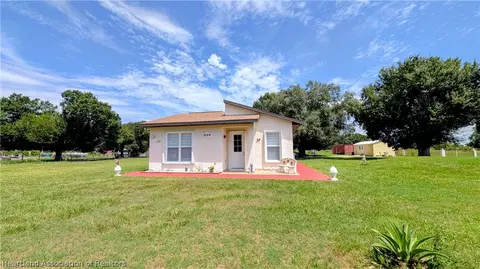 1129 Hopkins Ln, Zolfo Springs, FL 33890