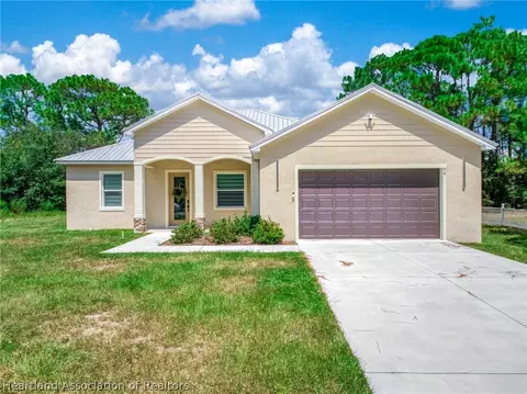96 Humphrey Ave, Lake Placid, FL 33852