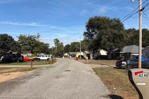 4240 Castille Ave, Pace, FL 32571 photo 5